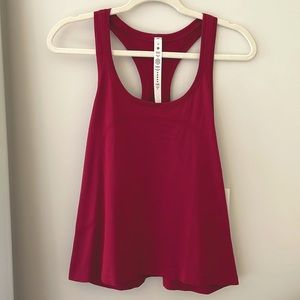 NWT Lululemon Swiftly Tech RB Tank 2.0 Race Size 12 Pomegranate